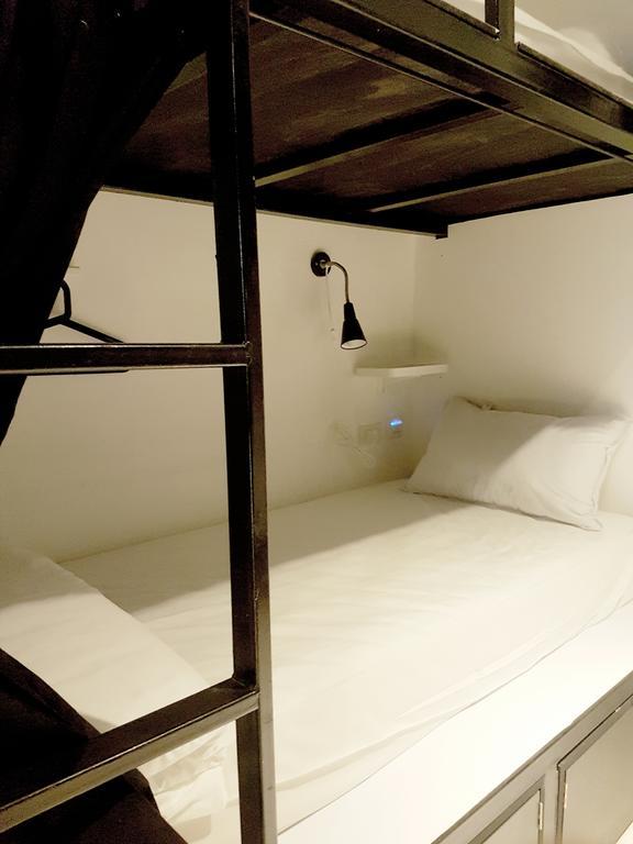 בנגקוק Seek Sleep Hostel מראה חיצוני תמונה