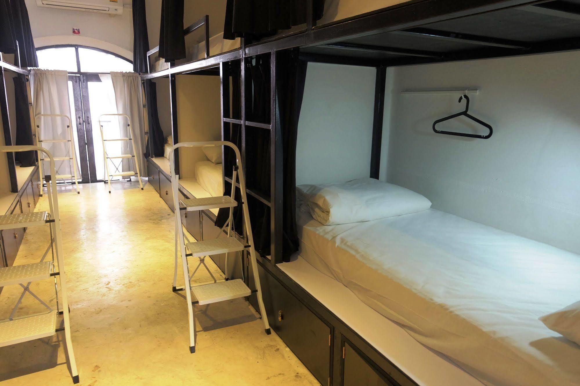 בנגקוק Seek Sleep Hostel מראה חיצוני תמונה